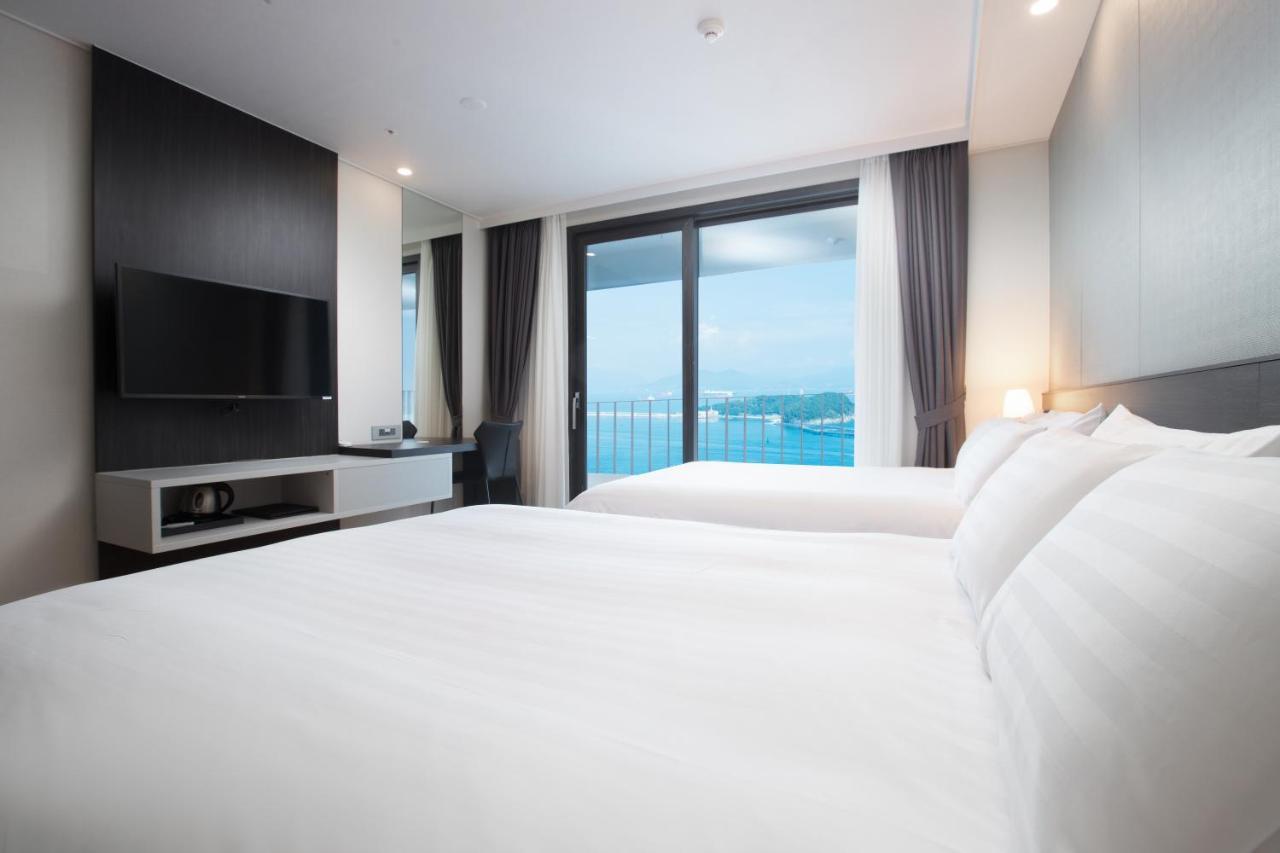 Utop Marina Hotel & Resort Yeosu Bagian luar foto