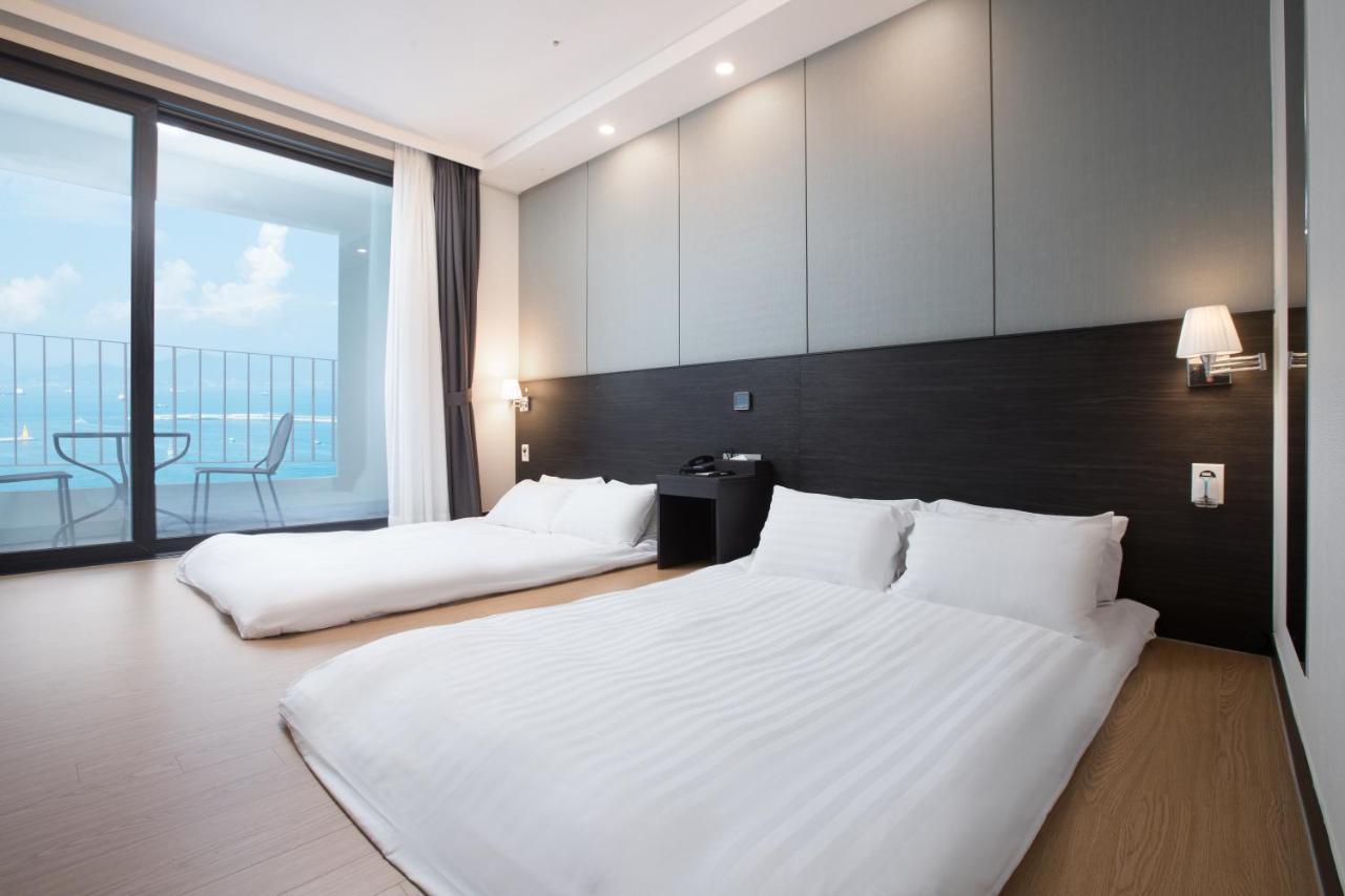 Utop Marina Hotel & Resort Yeosu Bagian luar foto
