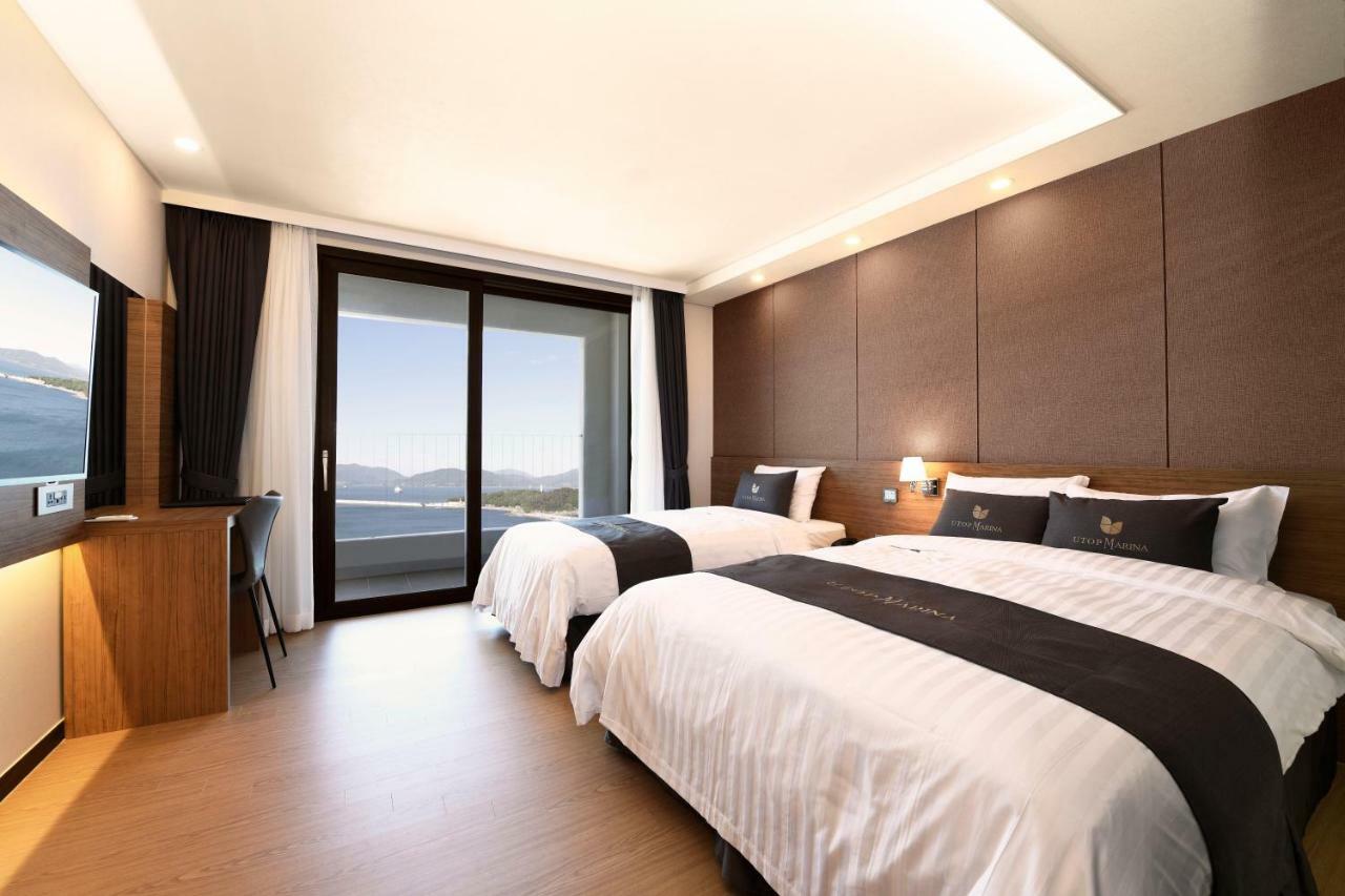 Utop Marina Hotel & Resort Yeosu Bagian luar foto